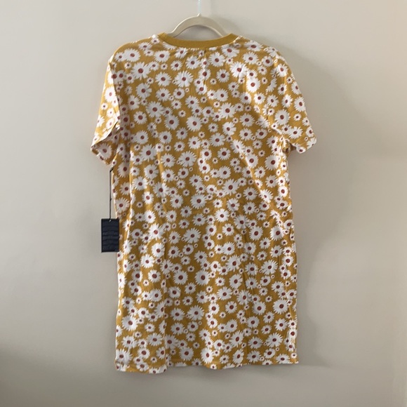 Forever 21 Retro Yellow Floral Print T-Shirt Dress - Picture 8 of 9